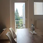 Apartment London . Chillinghouse # 9, 3 Min. Vom Ice, Netflix, Garten Siegburg