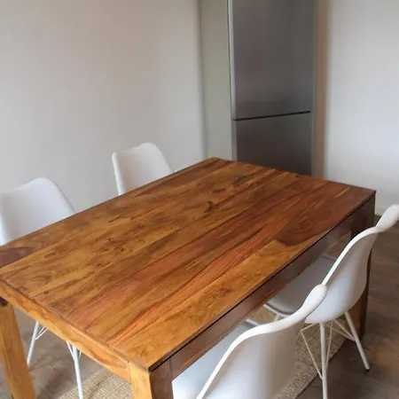 Apartamento London . Chillinghouse # 9, 3 Min. Vom Ice, Netflix, Garten Siegburg