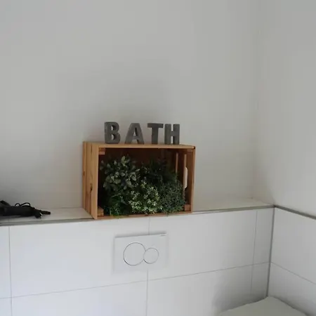 Apartment London . Chillinghouse # 9, 3 Min. Vom Ice, Netflix, Garten *