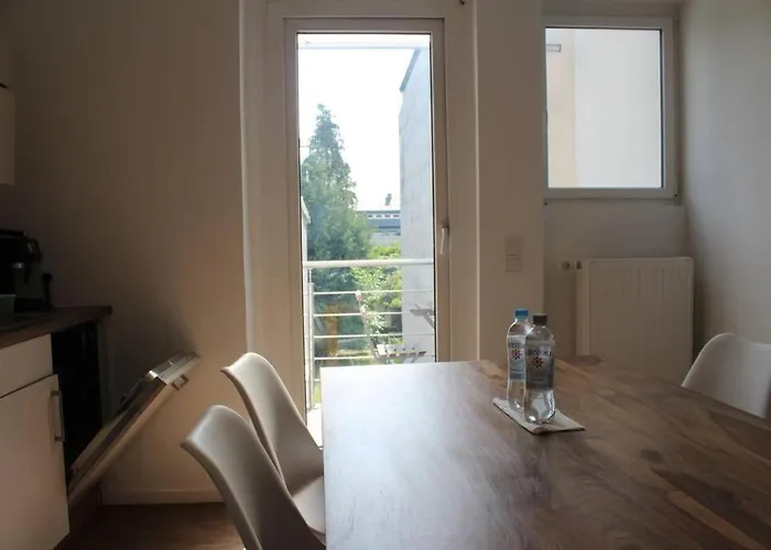 Apartmán London . Chillinghouse # 9, 3 Min. Vom Ice, Netflix, Garten Siegburg