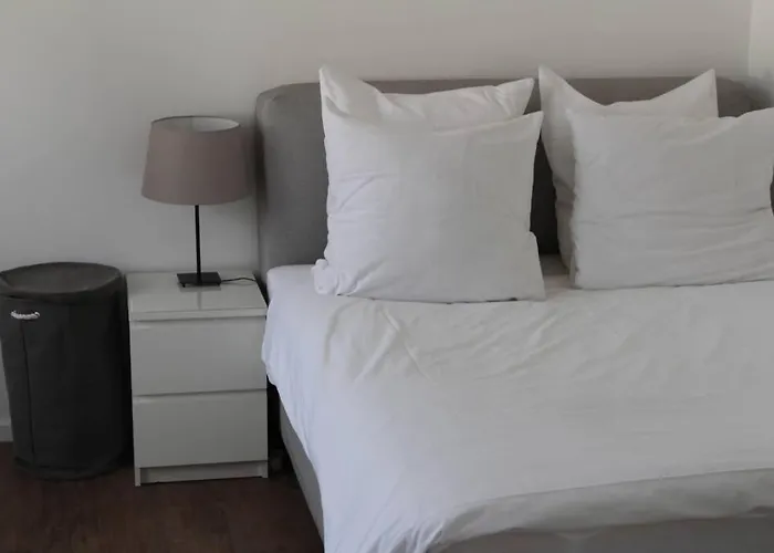 London . Chillinghouse # 9, 3 Min. Vom Ice, Netflix, Garten *