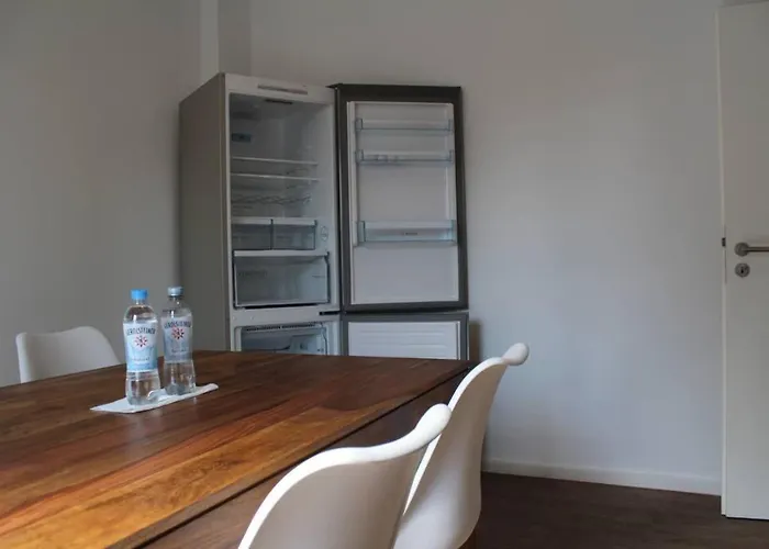 London . Chillinghouse # 9, 3 Min. Vom Ice, Netflix, Garten ジークブルク